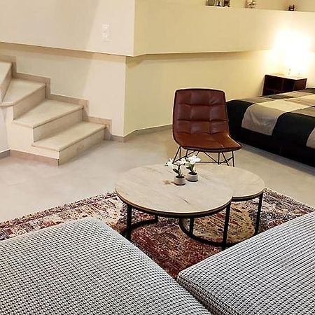 Homel Oasis Central Maisonette 3Bd Garden Patio Калампака Екстериор снимка