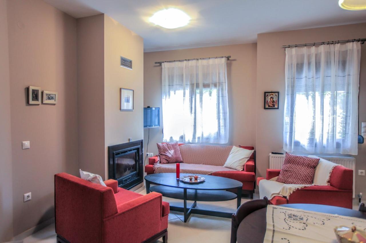 Homel Oasis Central Maisonette 3Bd Garden Patio Калампака Екстериор снимка