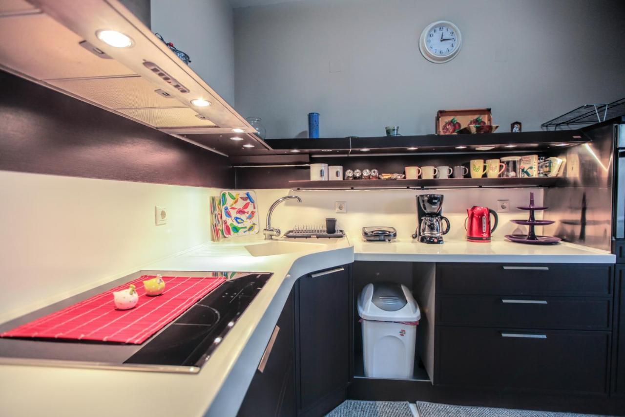 Homel Oasis Central Maisonette 3Bd Garden Patio Калампака Екстериор снимка